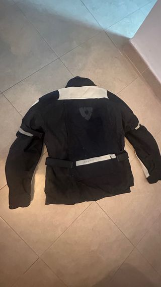 Chaqueta Revit Negra y Blanca