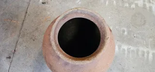Tinaja de barro antigua