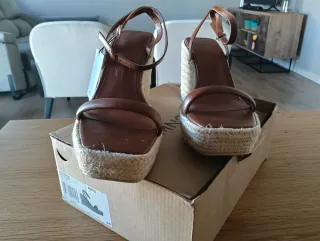 Sandalias Mango Cuña Marrón Nuevas Caja