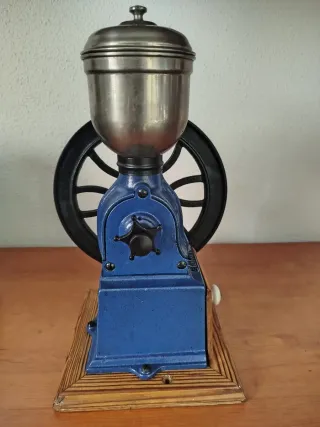Molinillo de café antiguo ELMA