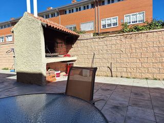 Casa adosada en alquiler en Corralejos - Campo de las Naciones en Madrid