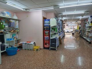 Local comercial en venta en Este en Castellón de la Plana