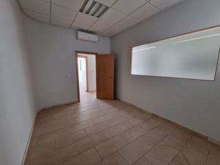 Oficina en alquiler en Elda