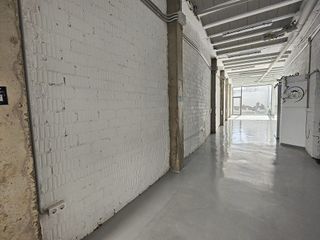 Local comercial en alquiler en Centro en Tomares