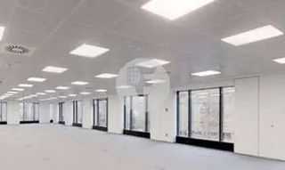 Oficina en alquiler en Costillares en Madrid