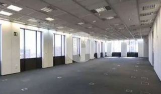 Oficina en alquiler en Costillares en Madrid