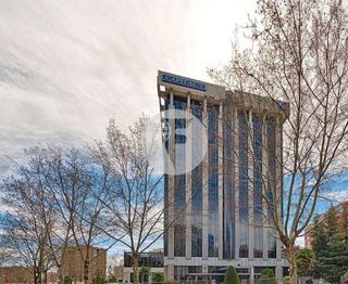 Oficina en alquiler en Costillares en Madrid