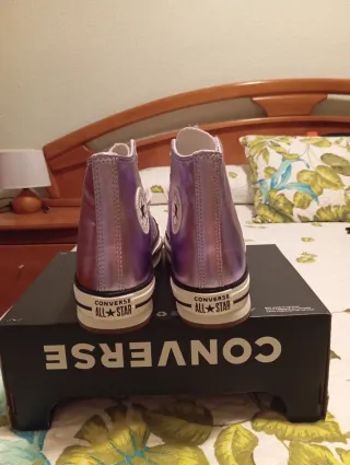 Converse Lila Brillante Doble Suela