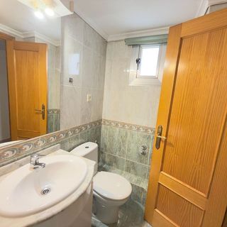 Piso en alquiler en Avda. de Abril. - 9 de octubre en Sagunto