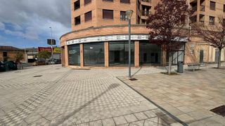 Local comercial en alquiler en Milagrosa en Pamplona