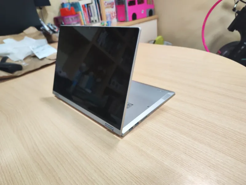 Lenovo Ideapad C14 Táctil