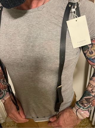 Bretelle nere con anelli