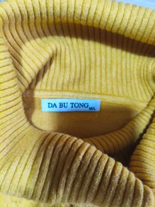 Jersey cuello alto mostaza DA BU TONG