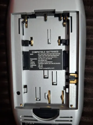 Cargador DTI Cámaras Digitales