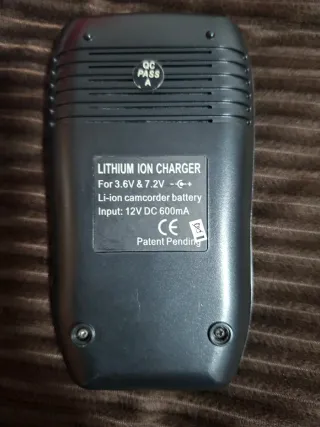 Cargador DTI Cámaras Digitales