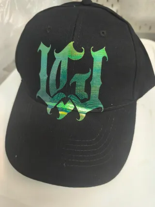 Gorra Nike Beige con Estampado Animal Print