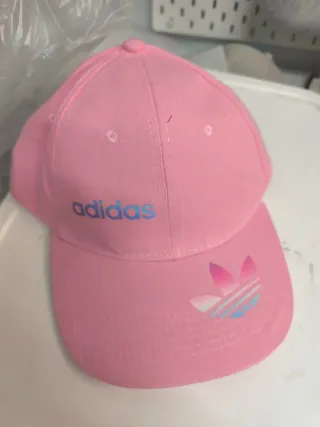 Gorra Nike Beige con Estampado Animal Print