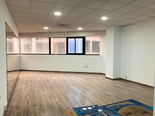 Oficina en alquiler en Las Tablas en Madrid