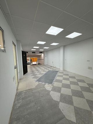 Local comercial en alquiler en Triana Este en Sevilla