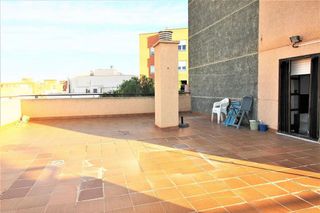 Ático en alquiler en San Luis en Almería