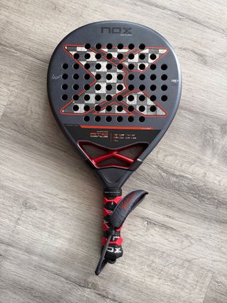 Pala Padel Nox AT10 Genius 18k