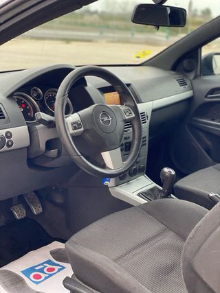 Opel Astra 2005