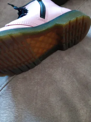 Botines Dr. Martens rosa talla 35