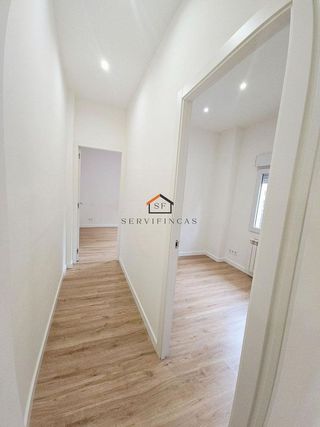 Piso en alquiler en Pradolongo en Madrid
