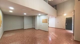 Local comercial en alquiler en Sant Andreu de Palomar en Barcelona