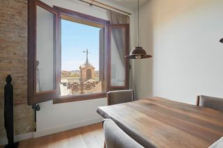 Piso en venta en El Raval en Barcelona