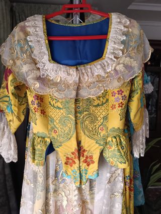 Traje de Fallera Manteletas Talla 38 a 40.