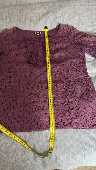 Camisa morada bordada