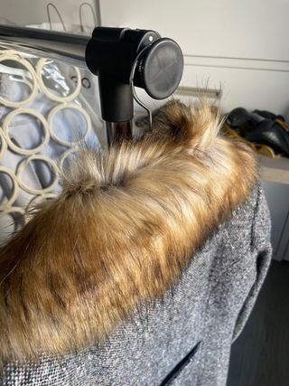 Abrigo Naf Naf Talla 36 con cuello desmontable