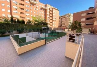 Piso en alquiler en Camino de Ronda - Rosaleda en Granada