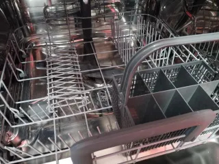 Lavavajillas Integrable Rojo