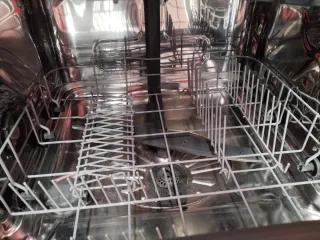 Lavavajillas Integrable Rojo