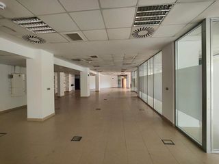 Oficina en alquiler en Aljamar en Tomares