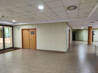 Oficina en alquiler en Aljamar en Tomares