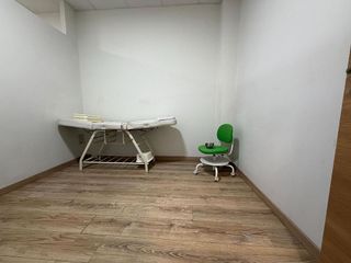 Local comercial en alquiler en Numancia - San Fernando en Santander