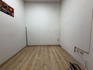 Local comercial en alquiler en Numancia - San Fernando en Santander