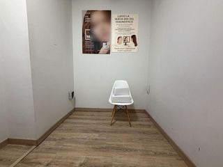 Local comercial en alquiler en Numancia - San Fernando en Santander