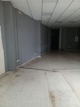 Local comercial en alquiler en El Cerro en Sevilla