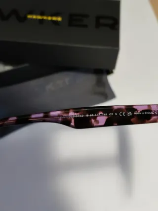 Occhiali da sole Hawkers viola e neri