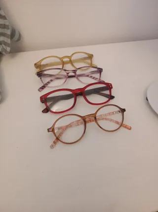 Lote 4 gafas de lectura. Graduación n2..Todas 10 €
