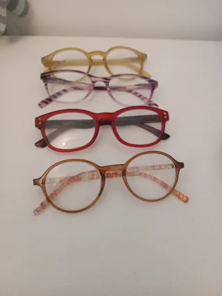 Lote 4 gafas de lectura. Graduación n2..Todas 10 €