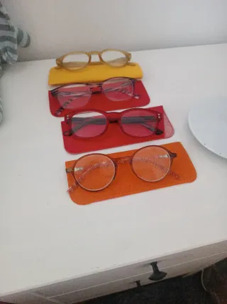 Lote 4 gafas de lectura. Graduación n2..Todas 10 €
