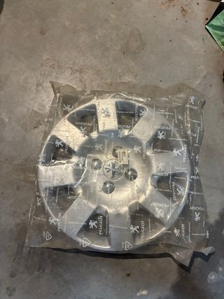 Tapacubos Peugeot