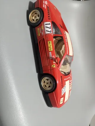 Ferrari 1/18