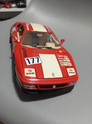 Ferrari 1/18