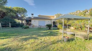 Chalet en venta en Roca Grossa - Serra Brava en Lloret de Mar